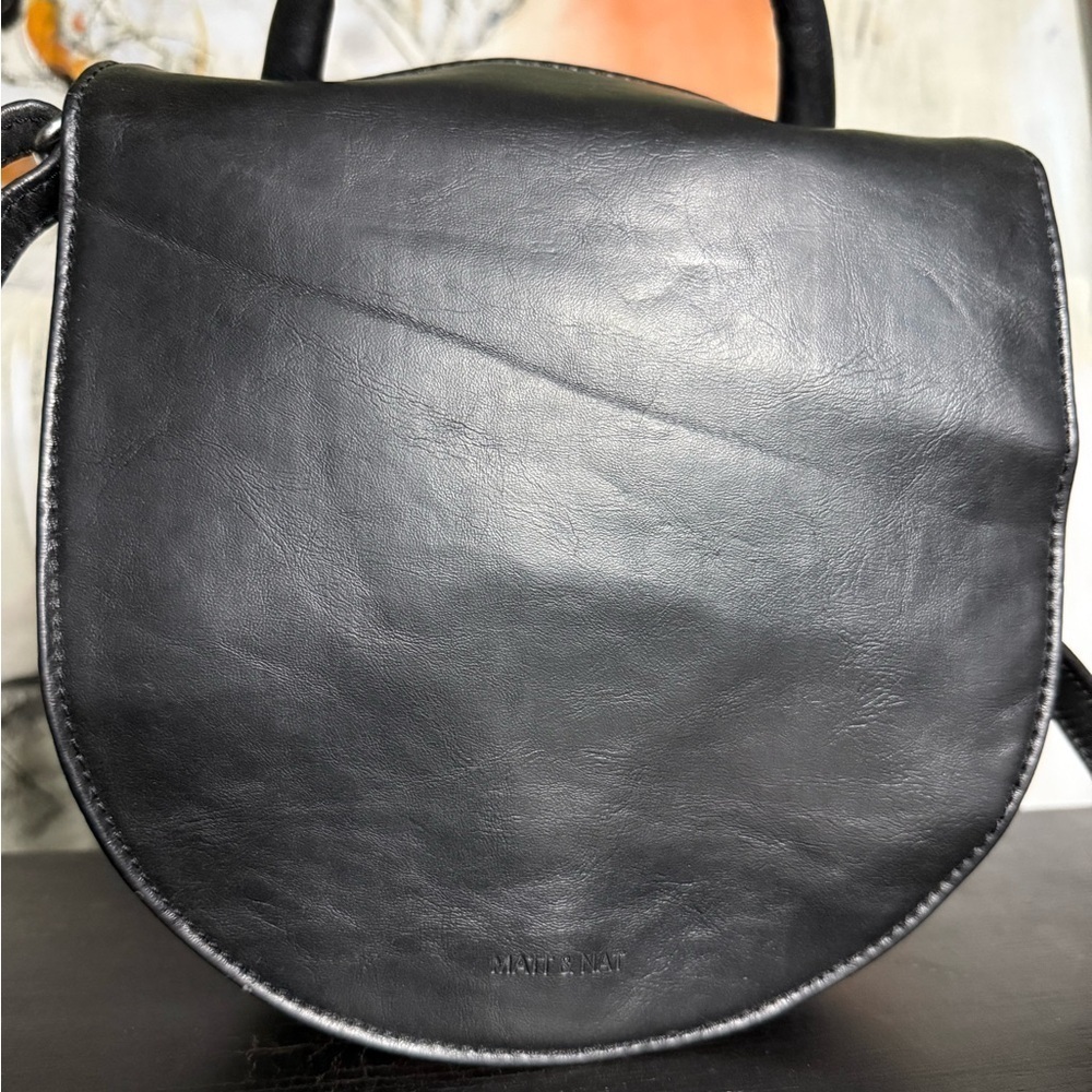Matt & Nat Black Crossbody Bag Saddlebag Black Vegan Leather Purse - Picture 2 of 9